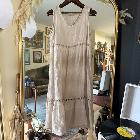 Valentina Naldi Dresses & Skirts - Valentina Naldi 100% Linen Beige Tiered Sleeveless Dress Made in Italy